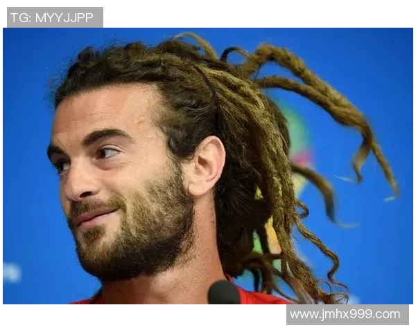 全球足球明星独特发型大揭秘时尚与个性的完美结合 全球足球明星独特发型大揭秘时尚与个性的完美结合