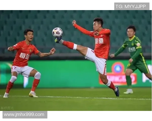 广州排球队强势领跑冠军赛积分榜73分稳居第一 广州排球队强势领跑冠军赛积分榜73分稳居第一