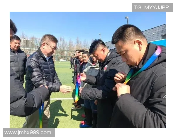 成都足球队在锦标赛中的默契配合与战术执行分析